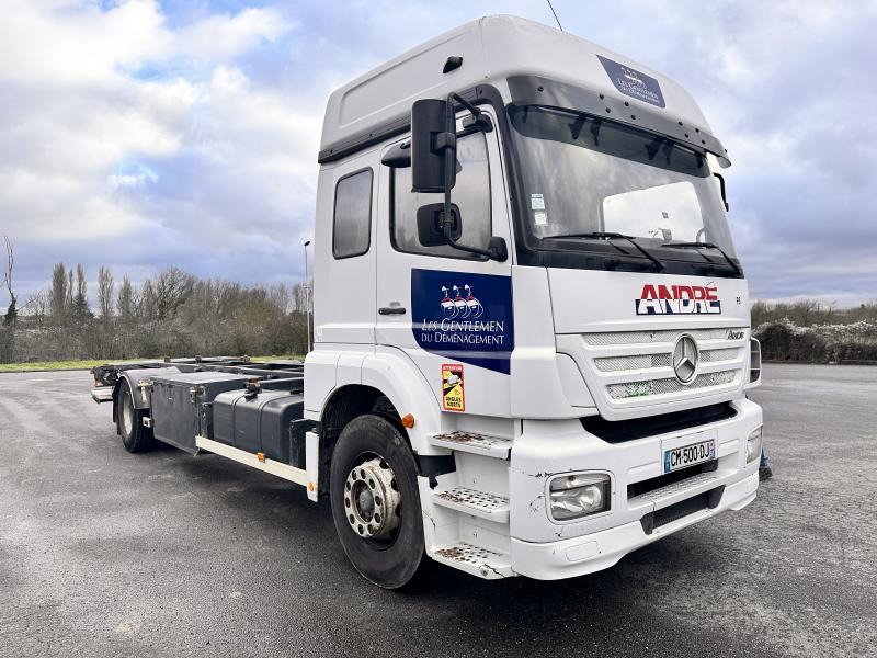 Mercedes Axor - 驾驶室底盘卡车:图1 Mercedes Axor - 驾驶室底盘卡车:图1