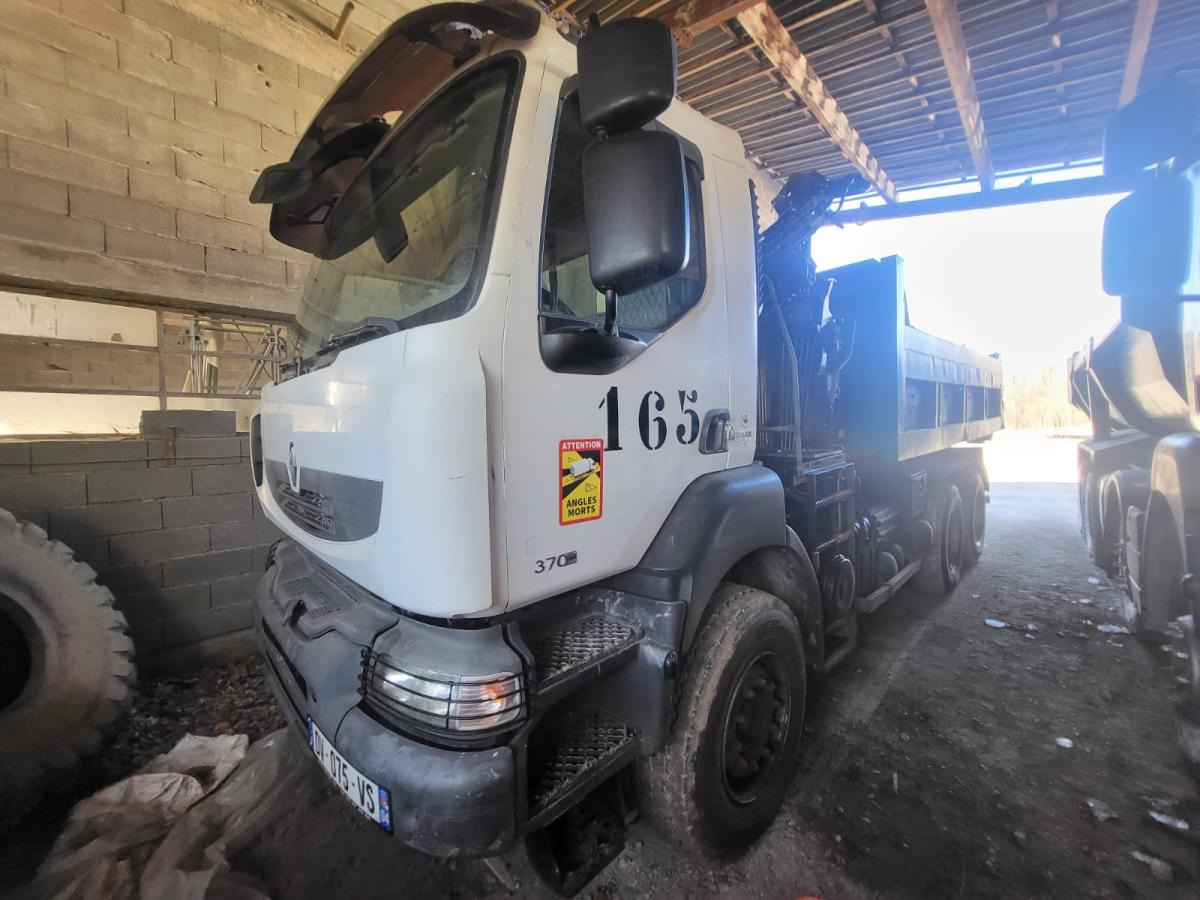 Renault 370.32 DXI - 翻斗车, 起重车:图2 Renault 370.32 DXI - 翻斗车, 起重车:图2