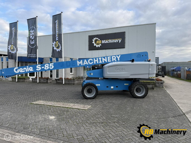 Genie S-85 - 伸缩臂:图2 Genie S-85 - 伸缩臂:图2