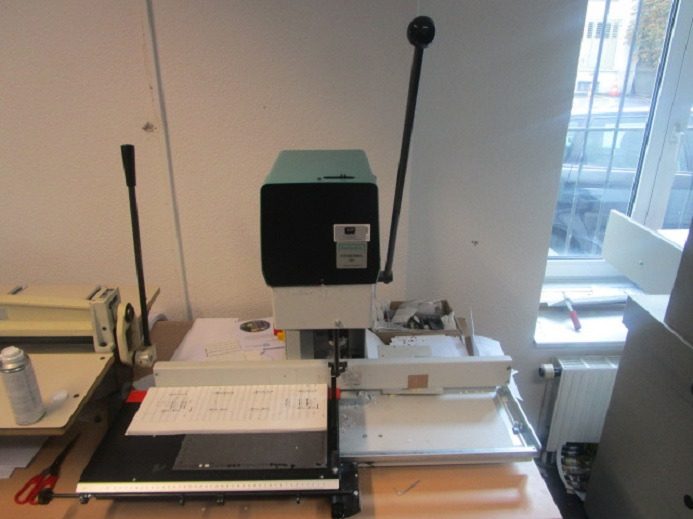 EINSPINDELBOHRMASCHINE NAGEL CITOBORMA 180 - 移印机:图2 EINSPINDELBOHRMASCHINE NAGEL CITOBORMA 180 - 移印机:图2