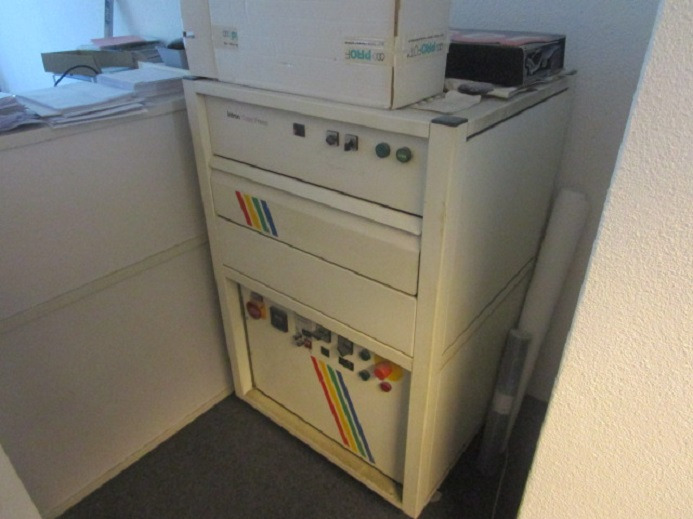 PNEUMATISCHE TRANSFERPRESSEN – HITZEPRESSE FÜR T-SHIRT DRUCK – INTRON COPY PRESS 300 220 070 - 移印机:图1 PNEUMATISCHE TRANSFERPRESSEN – HITZEPRESSE FÜR T-SHIRT DRUCK – INTRON COPY PRESS 300 220 070 - 移印机:图1