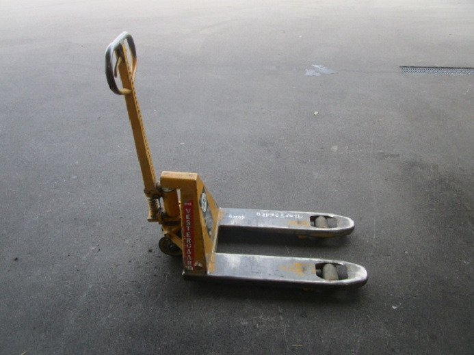 ROLLI BRØDRENE VESTERGAARD - 码垛车:图1 ROLLI BRØDRENE VESTERGAARD - 码垛车:图1