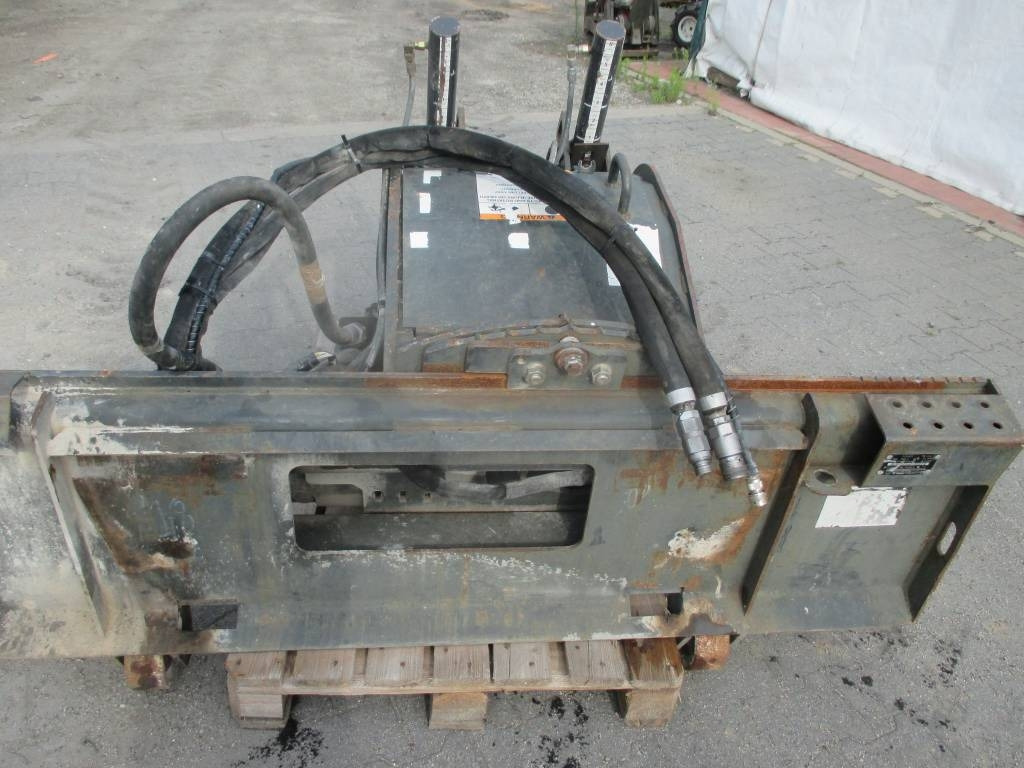 Bobcat 18 PLA - 铲土机:图1 Bobcat 18 PLA - 铲土机:图1