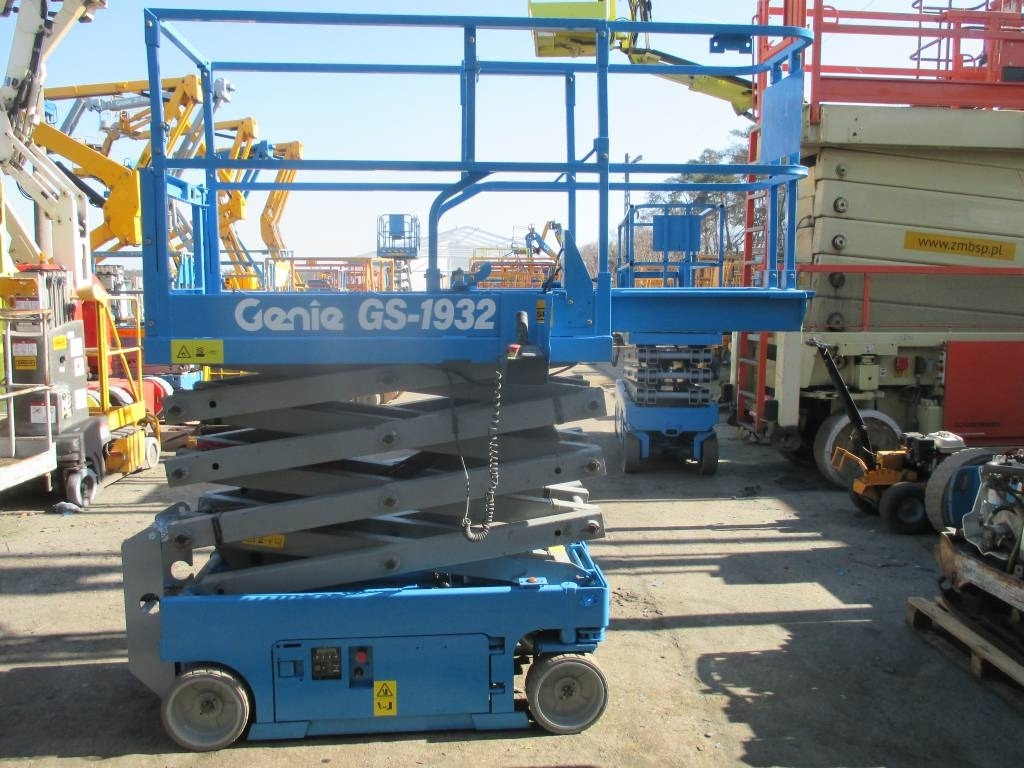 Genie GS 1932 - 剪式升降机:图5 Genie GS 1932 - 剪式升降机:图5