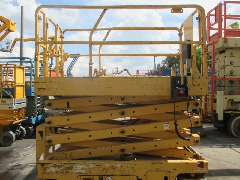 Genie GS 2646 - 剪式升降机:图5 Genie GS 2646 - 剪式升降机:图5