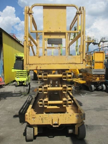 Genie GS 2646 - 剪式升降机:图3 Genie GS 2646 - 剪式升降机:图3