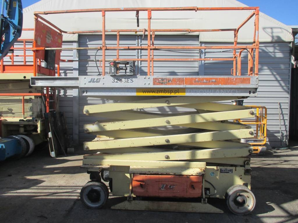 JLG 3246 ES - 剪式升降机:图1 JLG 3246 ES - 剪式升降机:图1
