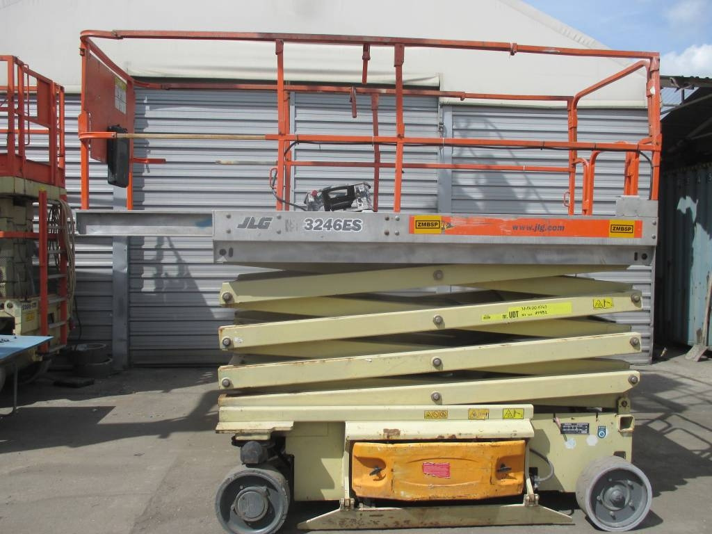 JLG 3246 ES - 剪式升降机:图1 JLG 3246 ES - 剪式升降机:图1