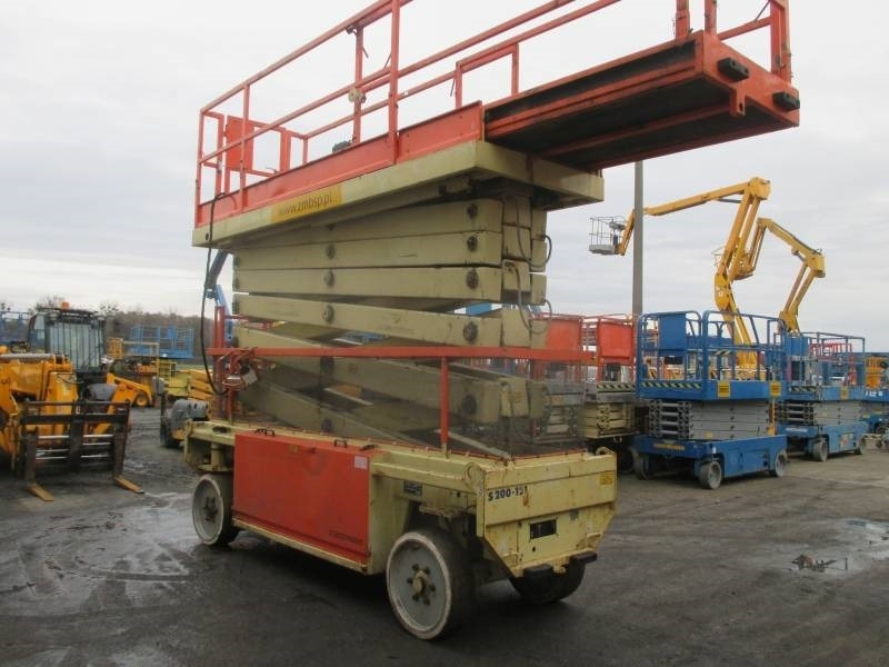 JLG Liftlux 180-12 - 剪式升降机:图5 JLG Liftlux 180-12 - 剪式升降机:图5