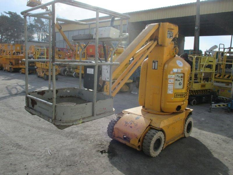 Manitou 105 VJR 2 - 垂直桅杆升降机:图3 Manitou 105 VJR 2 - 垂直桅杆升降机:图3