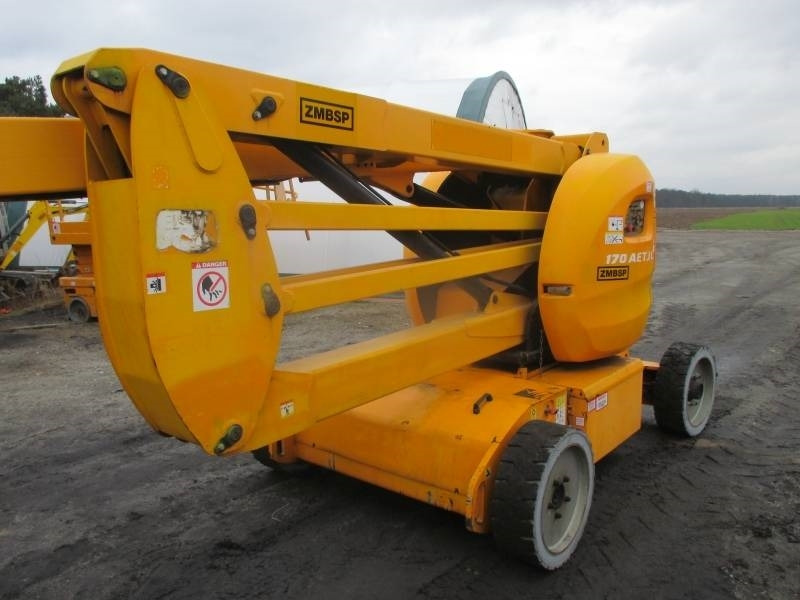 Manitou 170AETJ - 铰接臂:图3 Manitou 170AETJ - 铰接臂:图3