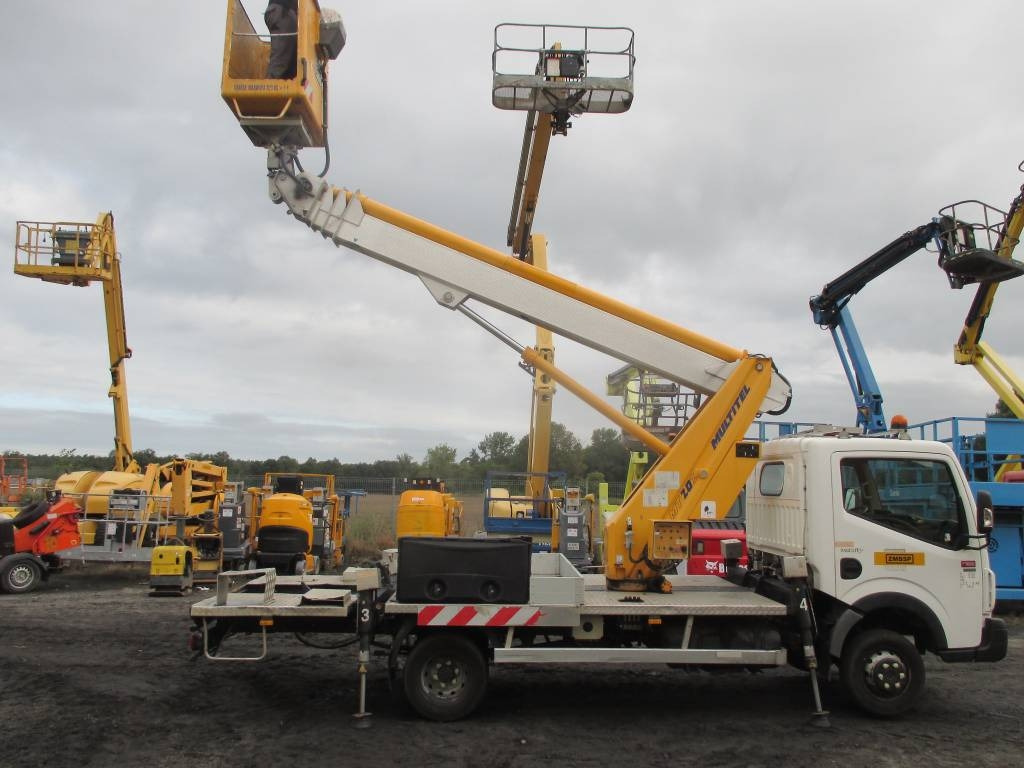 Multitel MT 202 - 车载空中平台:图1 Multitel MT 202 - 车载空中平台:图1