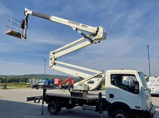 Nissan NT 400 CABSTAR podnośnik koszowy ISOLI PNT 210 JD4 - 车载空中平台:图2 Nissan NT 400 CABSTAR podnośnik koszowy ISOLI PNT 210 JD4 - 车载空中平台:图2