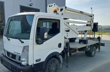 Nissan NT 400 CABSTAR podnośnik koszowy ISOLI PNT 210 JD4 - 车载空中平台:图5 Nissan NT 400 CABSTAR podnośnik koszowy ISOLI PNT 210 JD4 - 车载空中平台:图5