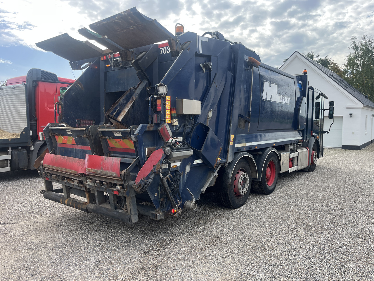 MERCEDES-BENZ Econic 2630 2 camber - 垃圾车:图3 MERCEDES-BENZ Econic 2630 2 camber - 垃圾车:图3
