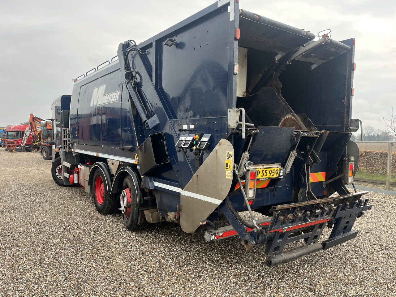 垃圾车 Mercedes Benz Econic 2630 2 camper：图7