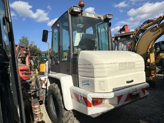 Ahlmann AS90 Rotative 16500 € HT - 轮式装载机:图4 Ahlmann AS90 Rotative 16500 € HT - 轮式装载机:图4