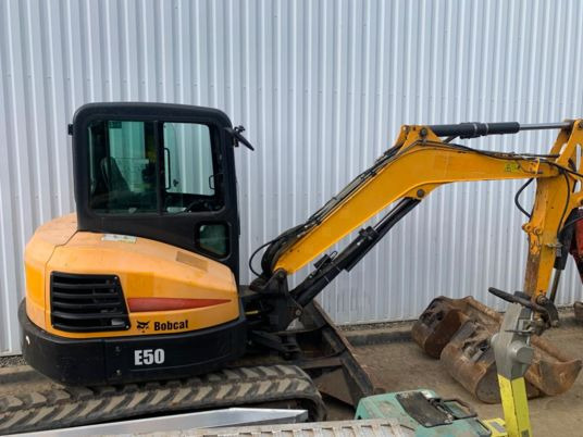 Bobcat E50EM - 小型挖掘机:图1 Bobcat E50EM - 小型挖掘机:图1