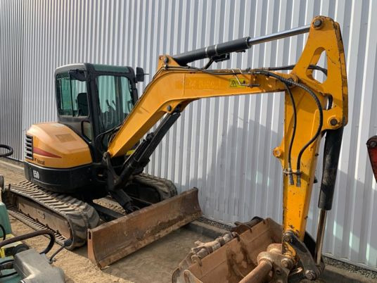 Bobcat E50EM - 小型挖掘机:图2 Bobcat E50EM - 小型挖掘机:图2