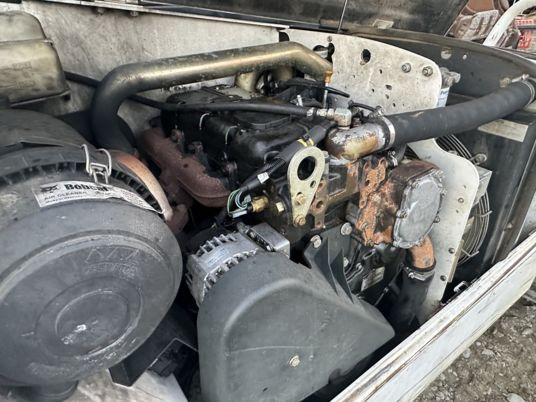 Bobcat T3571 à 22 500 € HT - 伸缩臂叉装车:图5 Bobcat T3571 à 22 500 € HT - 伸缩臂叉装车:图5