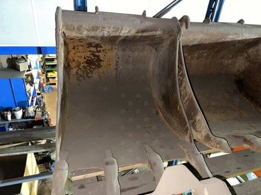 Godet terrassement Arden QA10 - QA11 - 挖掘机铲斗:图1 Godet terrassement Arden QA10 - QA11 - 挖掘机铲斗:图1