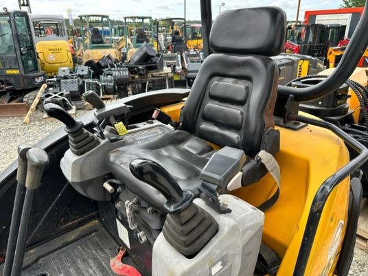 小型挖掘机 Kubota KX61-3 à 18500 € HT：图8