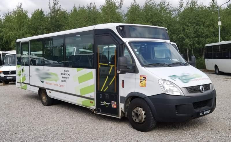 Iveco Aptineo Daily 34 miejsca NOWY SILNIK - 小型巴士, 郊区巴士:图1 Iveco Aptineo Daily 34 miejsca NOWY SILNIK - 小型巴士, 郊区巴士:图1