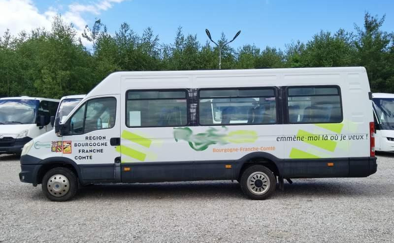 Iveco Daily 23 miejsca, KLIMA, WEBASTO - 郊区巴士:图4 Iveco Daily 23 miejsca, KLIMA, WEBASTO - 郊区巴士:图4