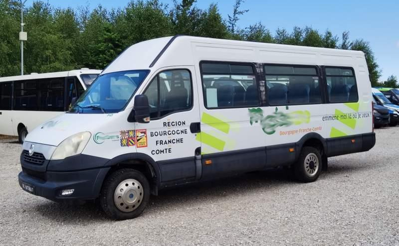 Iveco Daily 23 miejsca, KLIMA, WEBASTO - 郊区巴士:图3 Iveco Daily 23 miejsca, KLIMA, WEBASTO - 郊区巴士:图3