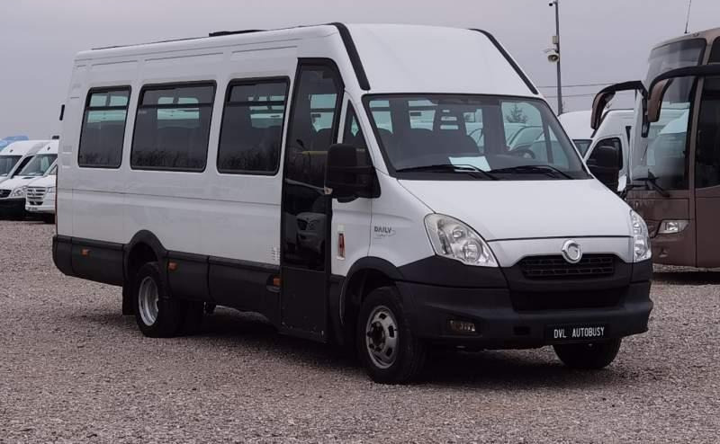 Iveco Daily 23 miejsca, KLIMA, WEBASTO - 郊区巴士:图1 Iveco Daily 23 miejsca, KLIMA, WEBASTO - 郊区巴士:图1