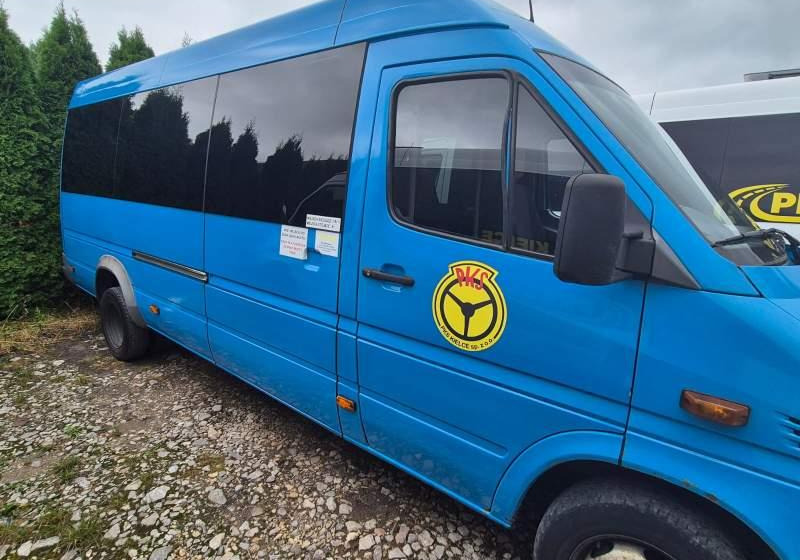 Mercedes-Benz Sprinter 413 CDI 20+6 - 郊区巴士:图3 Mercedes-Benz Sprinter 413 CDI 20+6 - 郊区巴士:图3