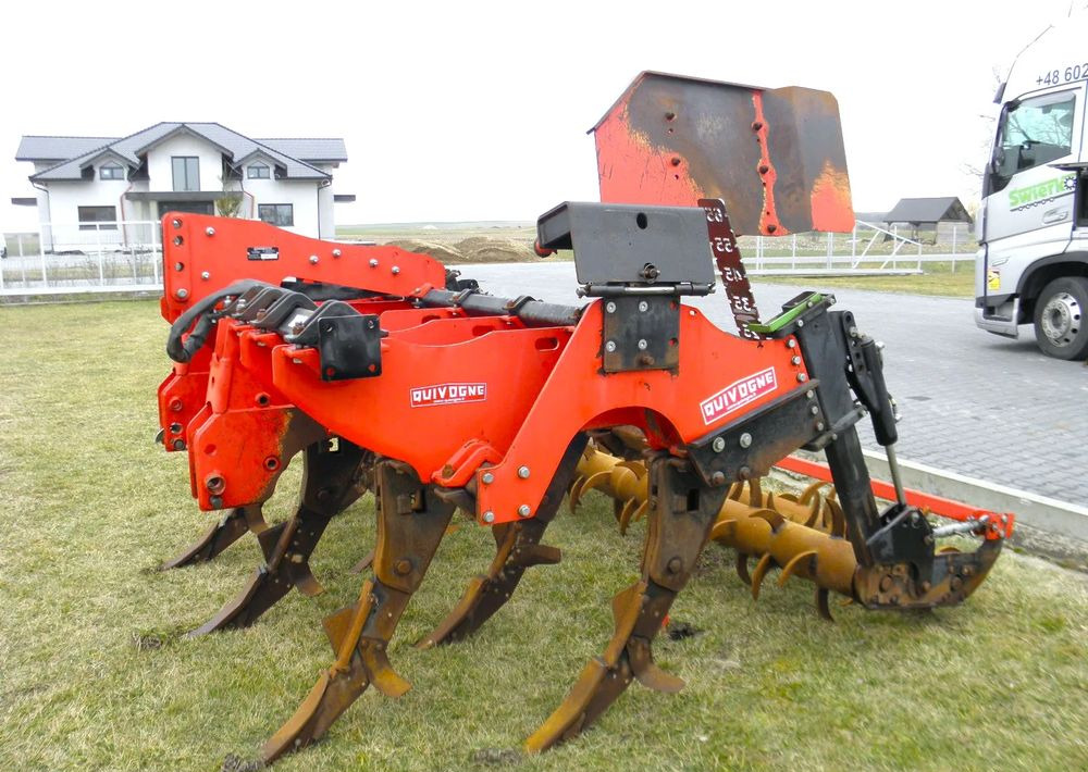 Inny Quivogne 3 metry Głębosz 2014 Rok , Stan Idealny - 土壤耕作设备:图1 Inny Quivogne 3 metry Głębosz 2014 Rok , Stan Idealny - 土壤耕作设备:图1