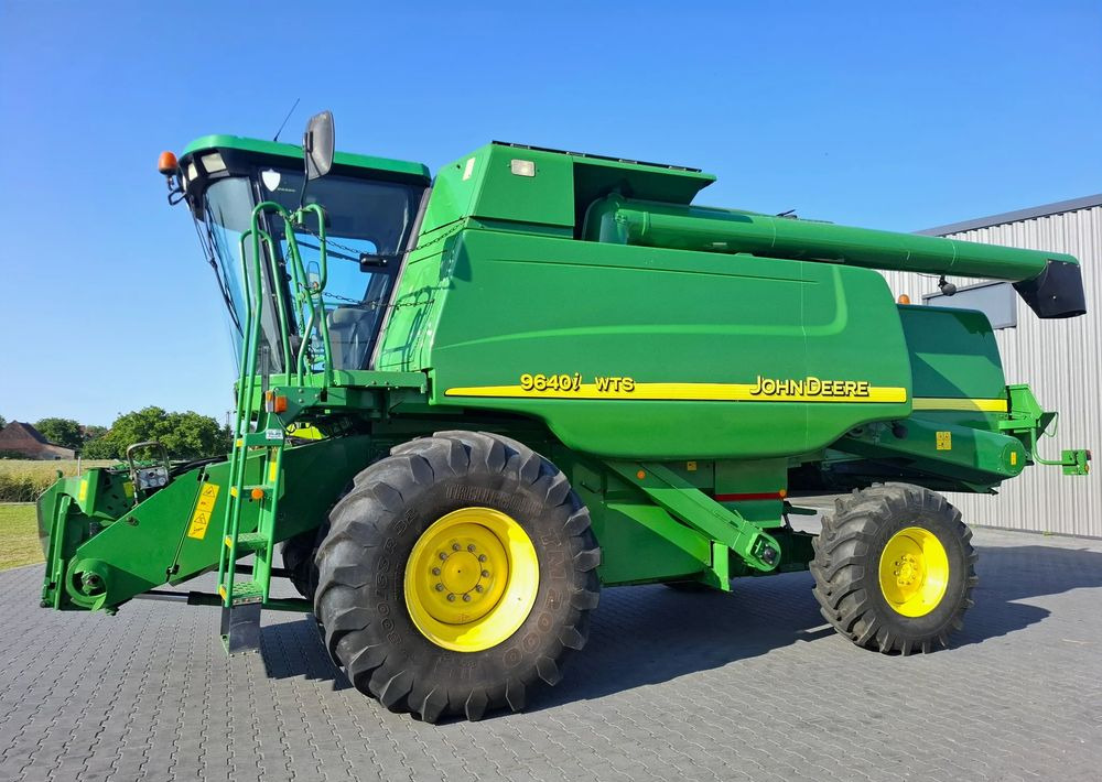 John Deere WTS 9640i 2005 Rok, heder 6,1m, Stol do rzepaku, Nie Malowany, Stan Bardzo Dobry - 联合收割机:图1 John Deere WTS 9640i 2005 Rok, heder 6,1m, Stol do rzepaku, Nie Malowany, Stan Bardzo Dobry - 联合收割机:图1