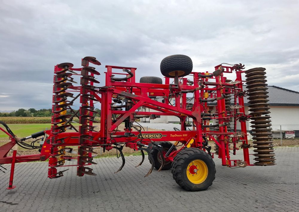 Väderstad TOPDOWN 600 2015 Rok, Nie Malowany , Stan Bardzo Dobry - 土壤耕作设备:图1 Väderstad TOPDOWN 600 2015 Rok, Nie Malowany , Stan Bardzo Dobry - 土壤耕作设备:图1