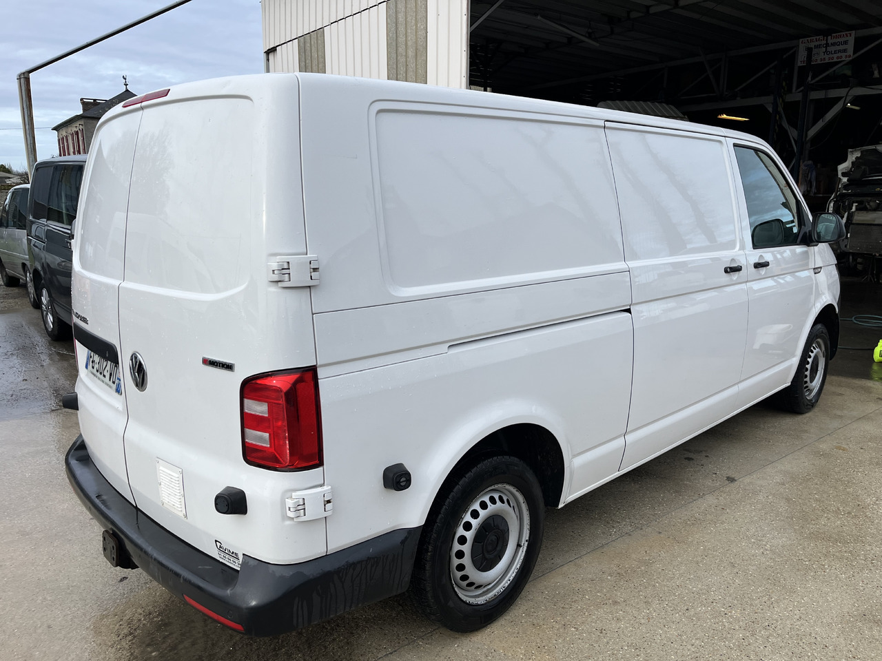 Volkswagen Transporter T6 2L tdi 150cv long bas 4x4 4motion - 无侧窗厢式货车:图4 Volkswagen Transporter T6 2L tdi 150cv long bas 4x4 4motion - 无侧窗厢式货车:图4