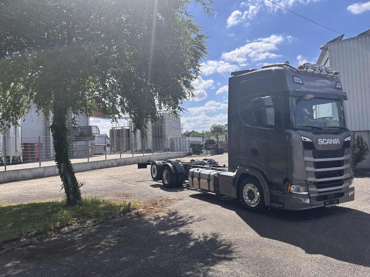 Scania S540 6x2LB - 集装箱运输车/ 可拆卸车身的卡车:图2 Scania S540 6x2LB - 集装箱运输车/ 可拆卸车身的卡车:图2
