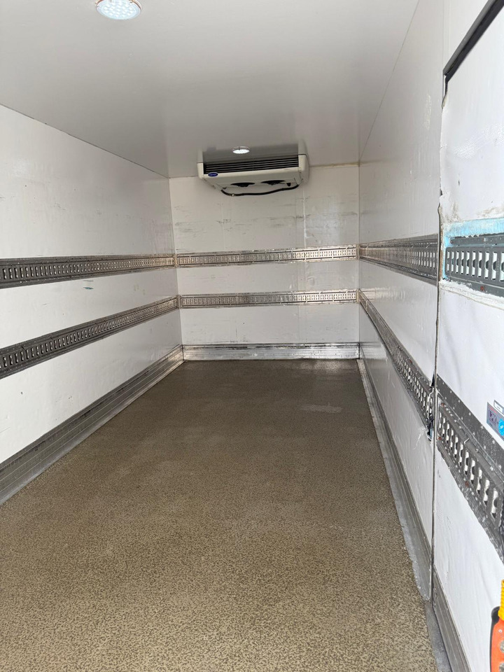 IVECO 40C18 BE COMBI – chłodnia z windą, kat. B+E, polift, 2019 rok 租赁 IVECO 40C18 BE COMBI – chłodnia z windą, kat. B+E, polift, 2019 rok：图27