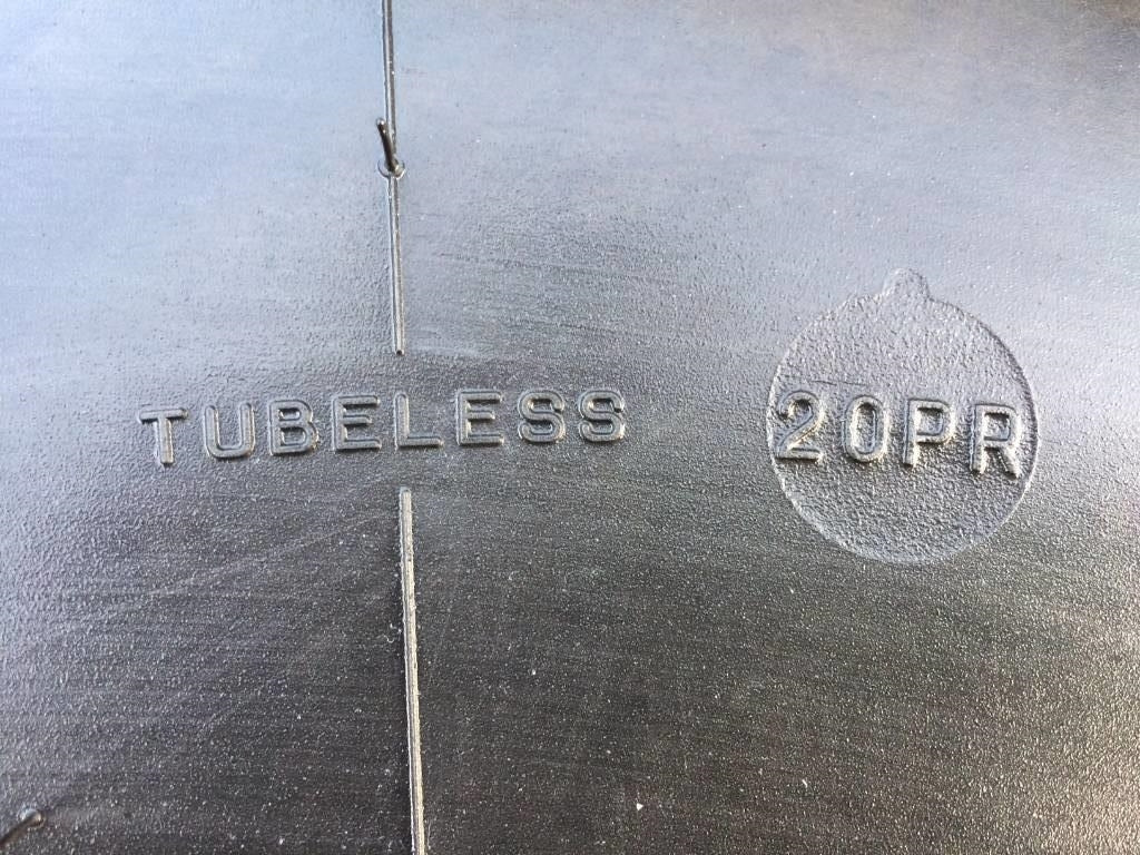 新的 轮胎 适用于 农业机械 Michelin 525/65R20.5 XS - NEW:图6 新的 轮胎 适用于 农业机械 Michelin 525/65R20.5 XS - NEW:图6