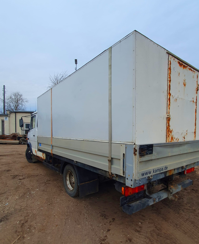 MERCEDES-BENZ Vario 814D - 栏板式/ 平板卡车:图4 MERCEDES-BENZ Vario 814D - 栏板式/ 平板卡车:图4