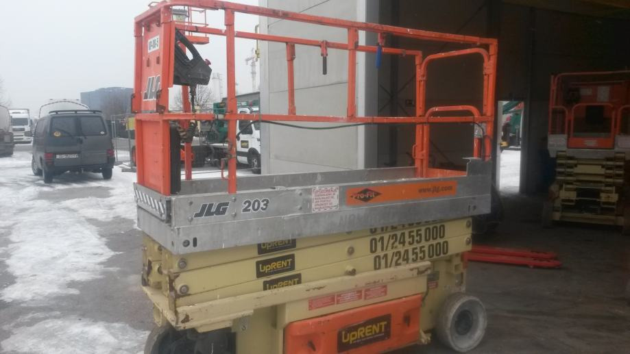 JLG 3246 - 剪式升降机:图2 JLG 3246 - 剪式升降机:图2