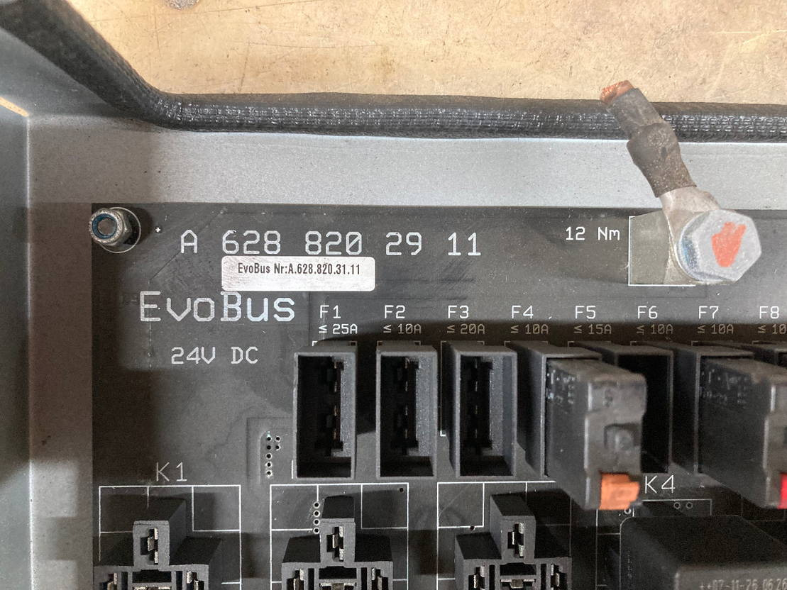 Mercedes-Benz Platine Mercedes Citaro Sicherung A6288203111 A6288202911 - 电气系统 适用于 巴士:图2 Mercedes-Benz Platine Mercedes Citaro Sicherung A6288203111 A6288202911 - 电气系统 适用于 巴士:图2