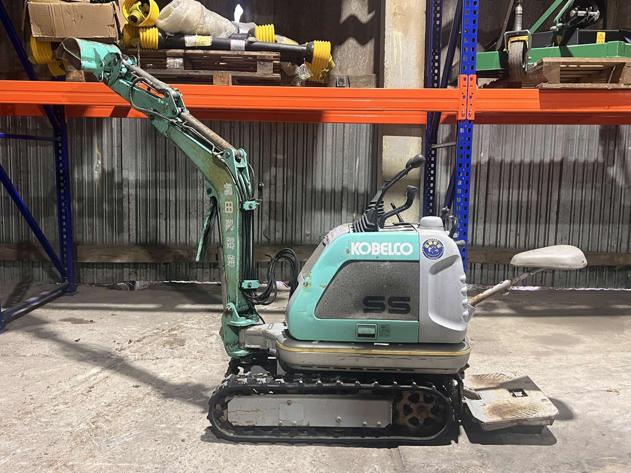 KOBELCO SS1 - 小型挖掘机:图4 KOBELCO SS1 - 小型挖掘机:图4