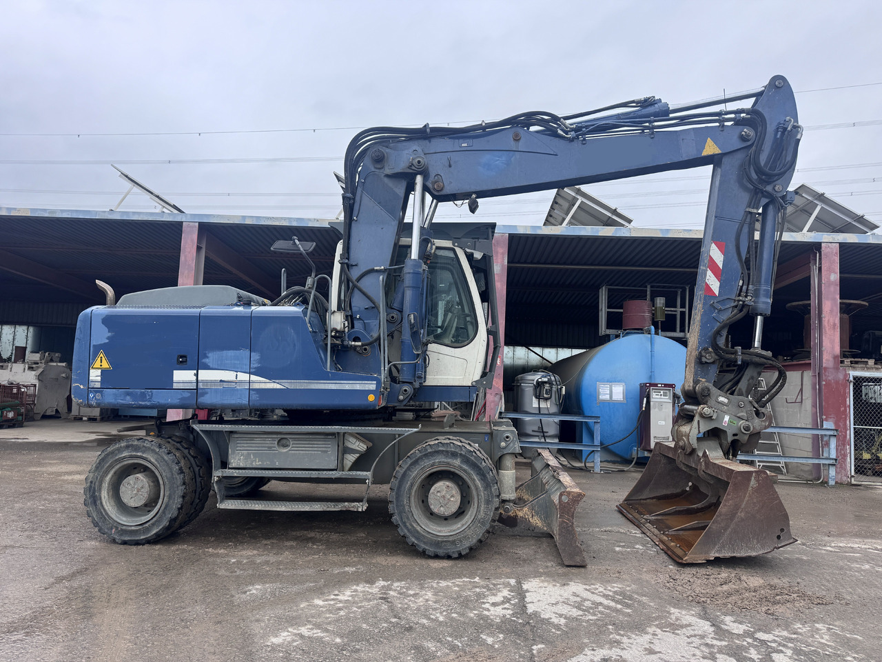 LIEBHERR A 904 C Litronic - 轮式挖掘机:图4 LIEBHERR A 904 C Litronic - 轮式挖掘机:图4