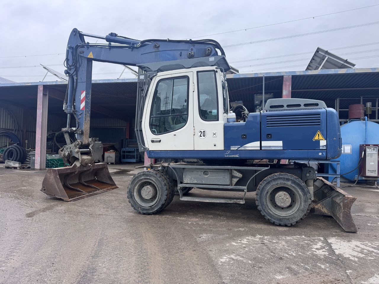 LIEBHERR A 904 C Litronic - 轮式挖掘机:图2 LIEBHERR A 904 C Litronic - 轮式挖掘机:图2