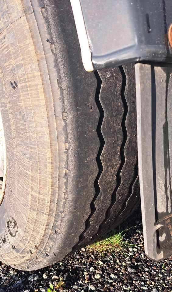 集装箱运输车/ 可拆卸车身的半拖车 RENDERS EURO 922:图11 集装箱运输车/ 可拆卸车身的半拖车 RENDERS EURO 922:图11