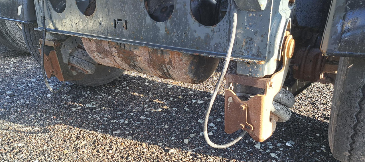 集装箱运输车/ 可拆卸车身的半拖车 RENDERS EURO 922:图8 集装箱运输车/ 可拆卸车身的半拖车 RENDERS EURO 922:图8