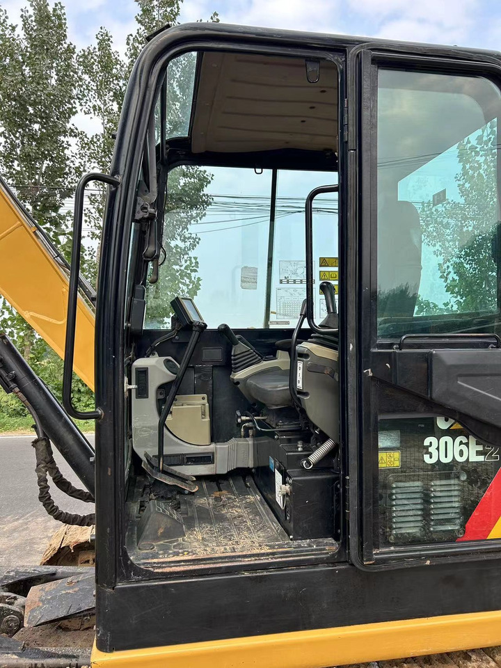 CATERPILLAR 306E2 - 履带式挖掘机:图3 CATERPILLAR 306E2 - 履带式挖掘机:图3