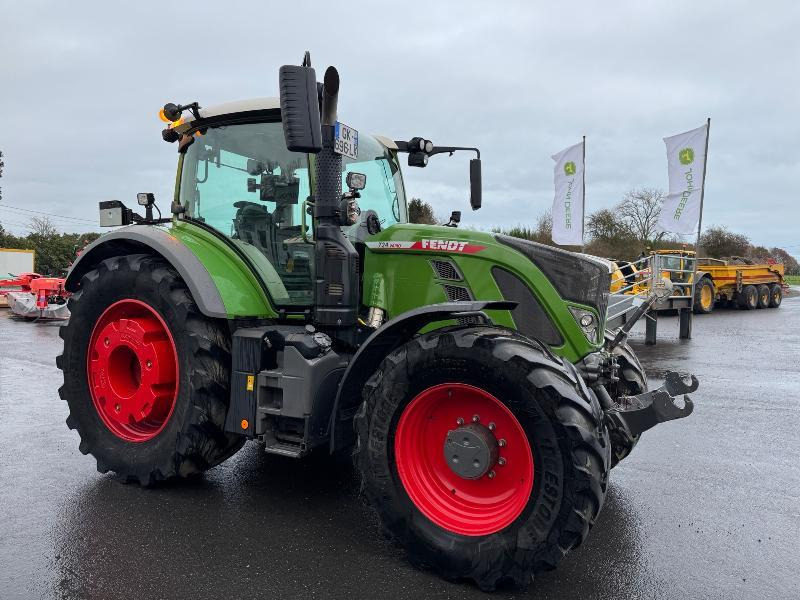 FENDT 724 PROFI PLUS - 拖拉机:图3 FENDT 724 PROFI PLUS - 拖拉机:图3