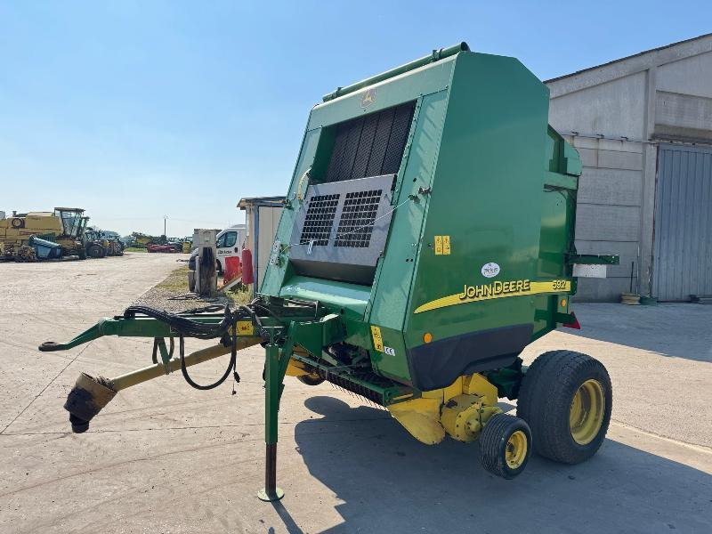 JOHN DEERE 592 - 圆形打包机:图1 JOHN DEERE 592 - 圆形打包机:图1
