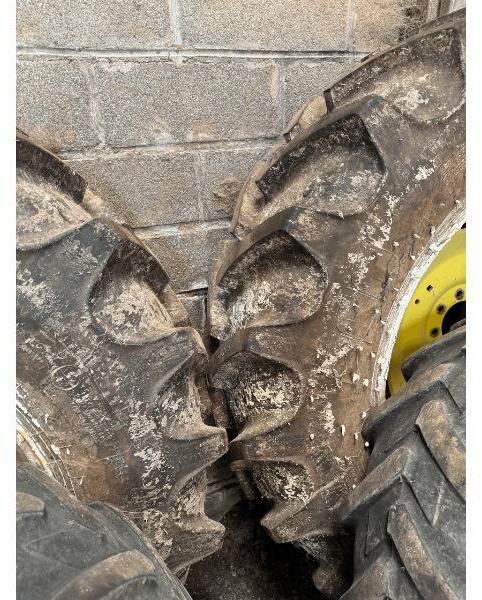 JOHN DEERE 6230 - 拖拉机:图4 JOHN DEERE 6230 - 拖拉机:图4